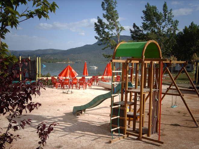 מלון La Puebla De Castro Camping Lago Barasona מתקנים תמונה